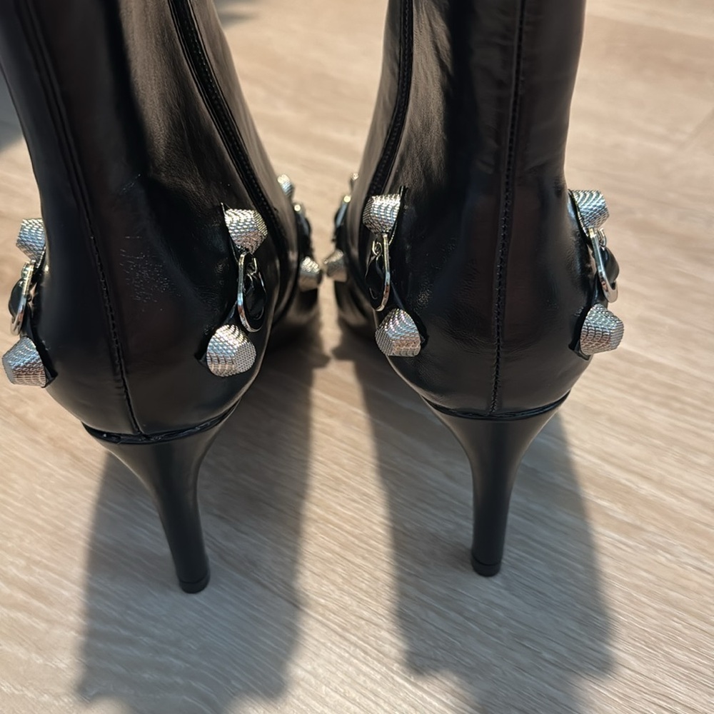 Jude Hardware Booties NEW 🏷️ - Picture 9 of 11